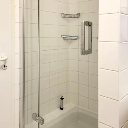 Kapitaensgarten W13 Roth Prerow