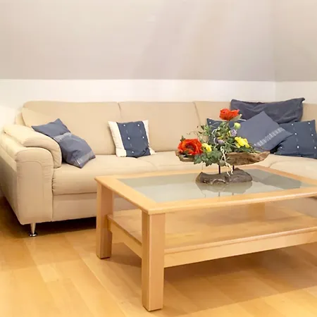 Kapitaensgarten W13 Roth